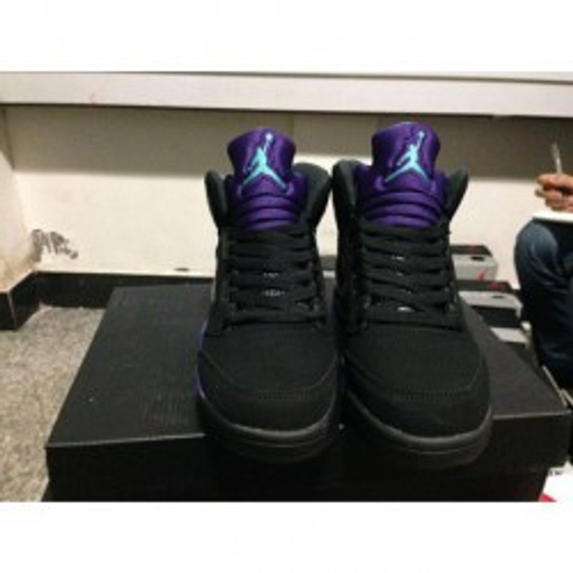 Fashion Nike Air Jordan 5 Retro 'Black Grape' Trainer