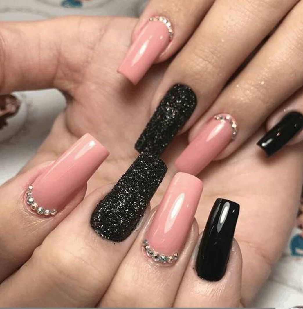 Preto e rosa💅