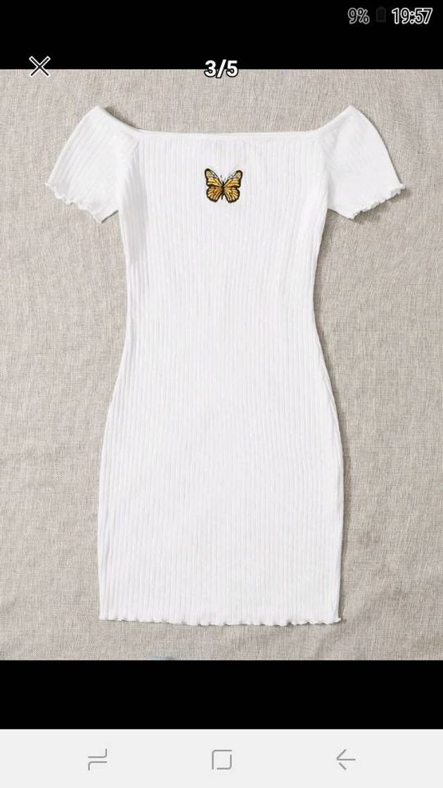 Moda Vestido de branco com borboleta delicado e simples