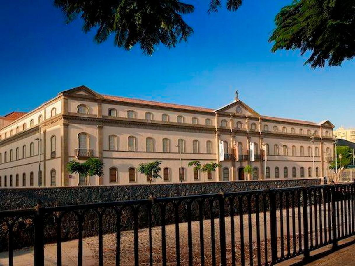 Place Museo de la Naturaleza y el Hombre