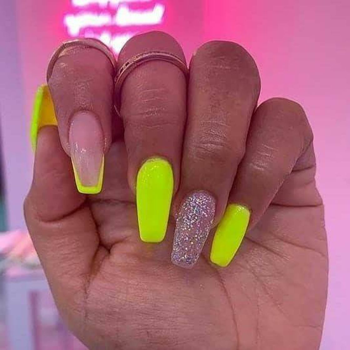 Social Nail