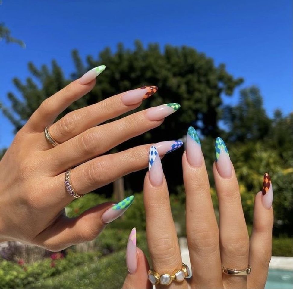 Fashion nails