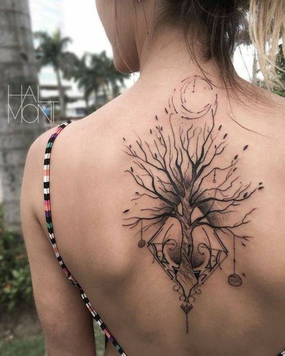 Tattoo Feminina (A Árvore Da Vida Das Lendas Nórdicas)