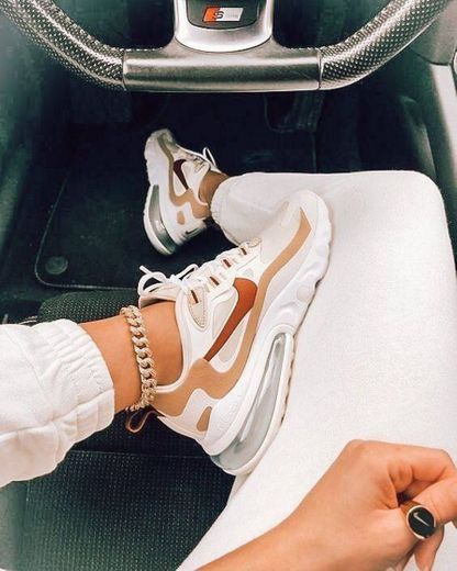 Woman's Air Max 270 React