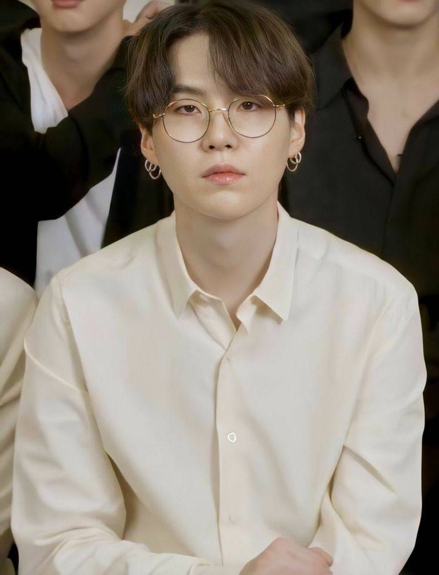 Moda YOONGI