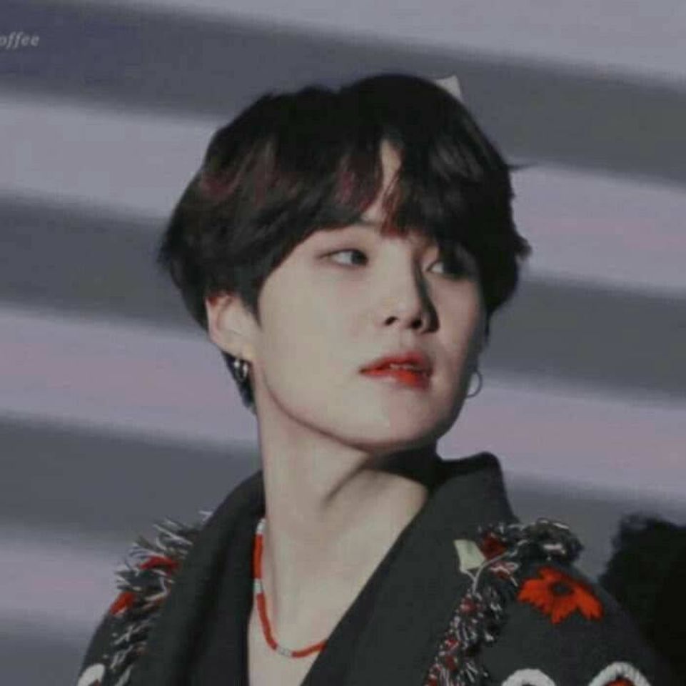 Moda YOONGI