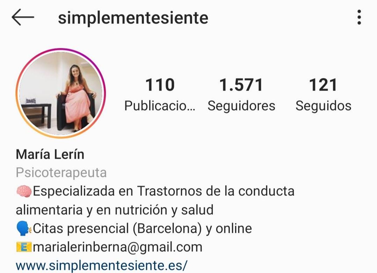 Fashion Perfil de Instagram: @simplementesiente. Psicoterapeuta 🧘🏻