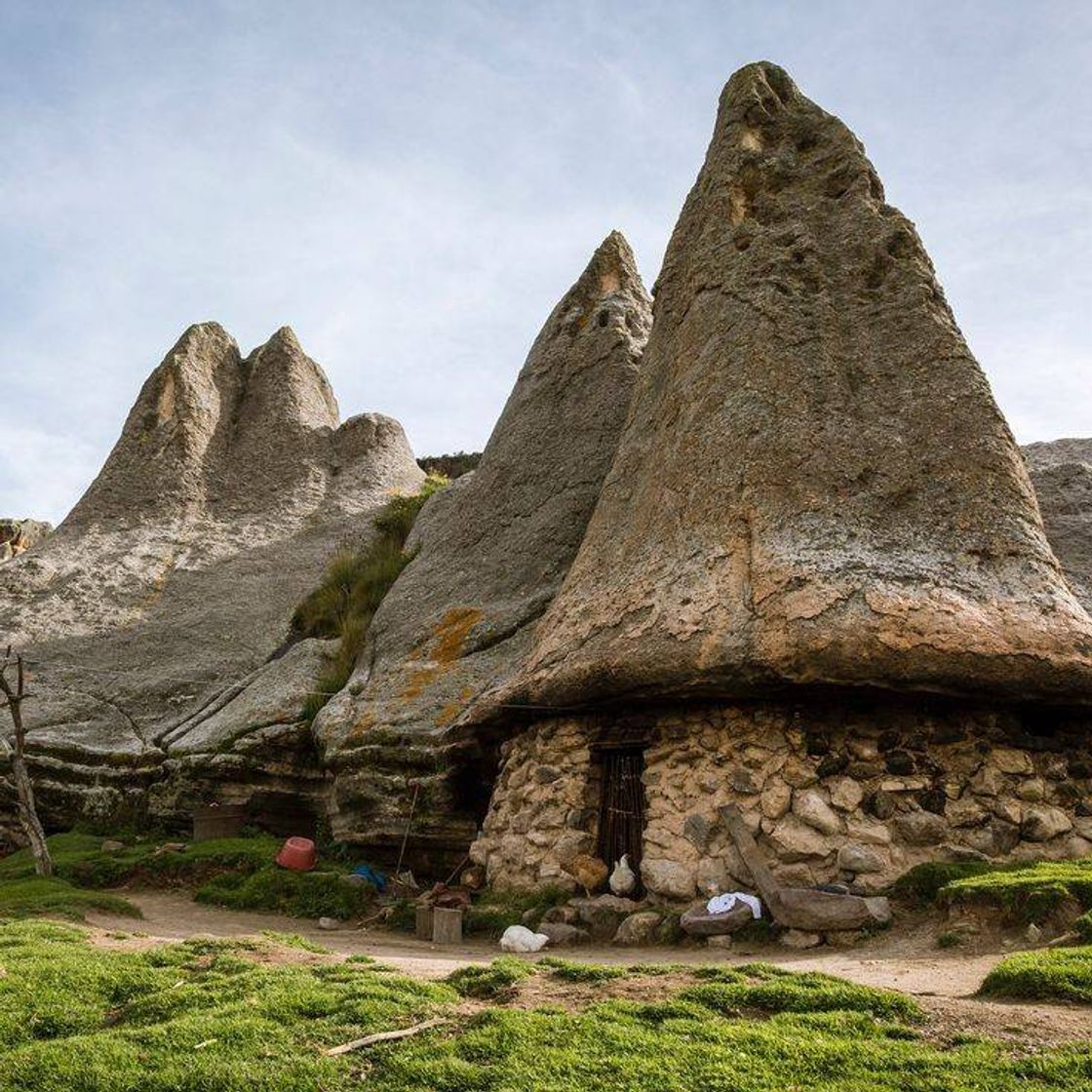 Moda Pampachiri-Casa de los Pitufos(Apurímac-Perú) 