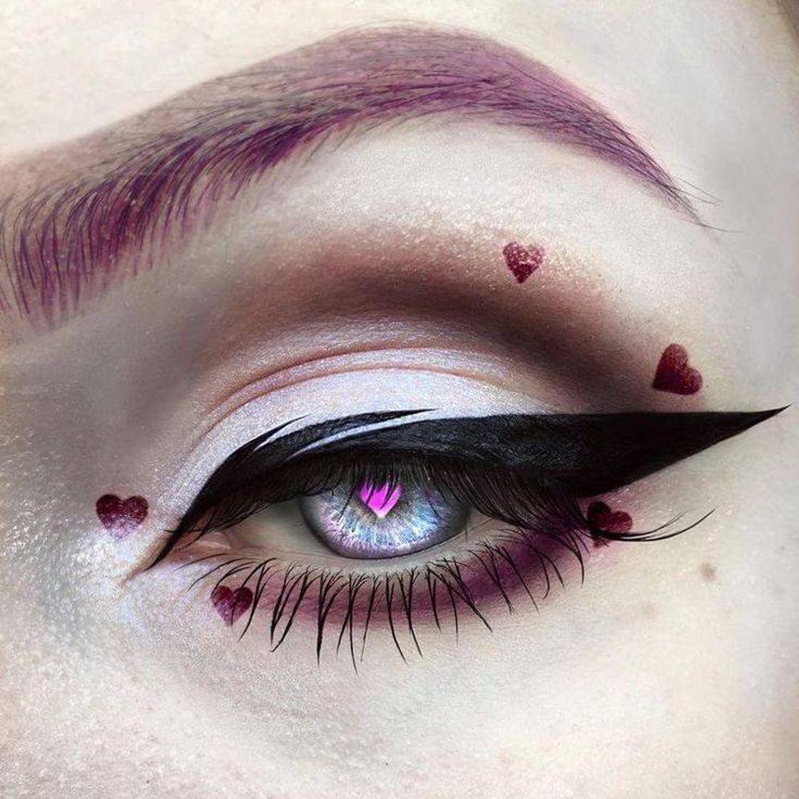 Fashion hentai inspired eyes makeup