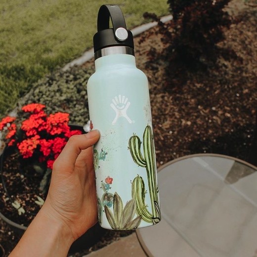 Hydro Flask | Vacuum Insulated Stainless Steel Water Bottles