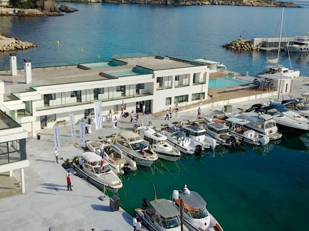 Restaurants Port Calanova