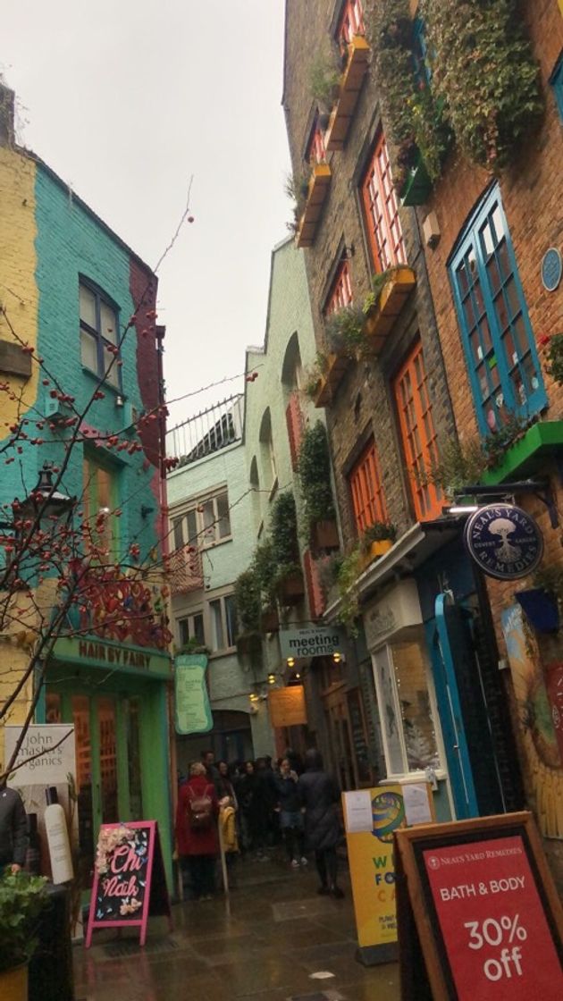 Lugar Neals Yard