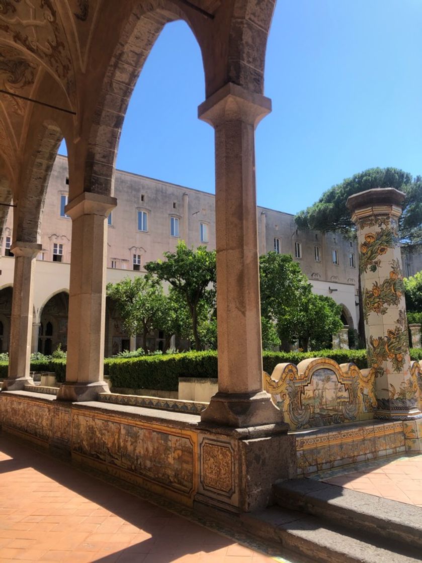 Lugar Cloister of Santa Chiara