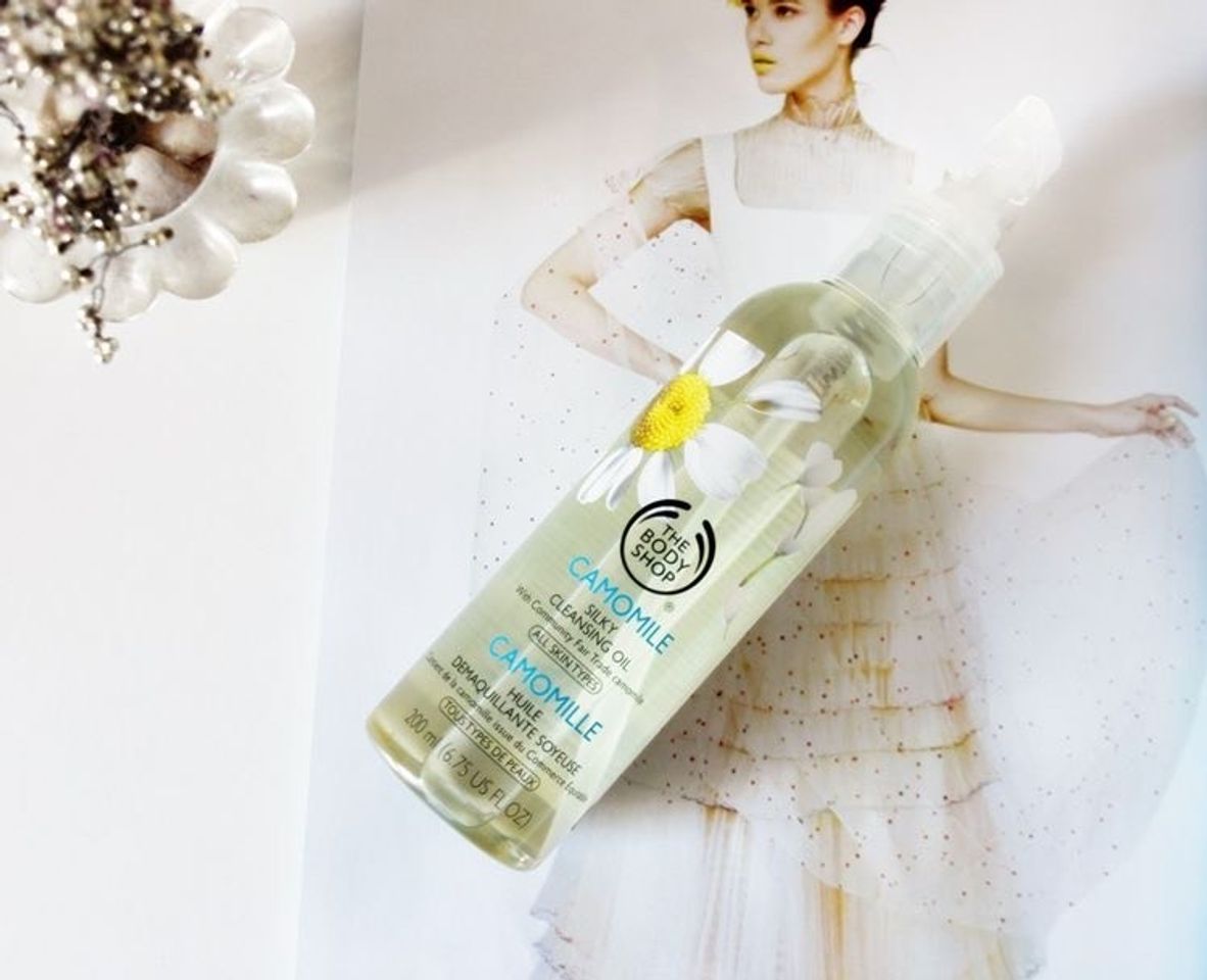 Moda Cleasing oil "Camomile" da The Body Shop.