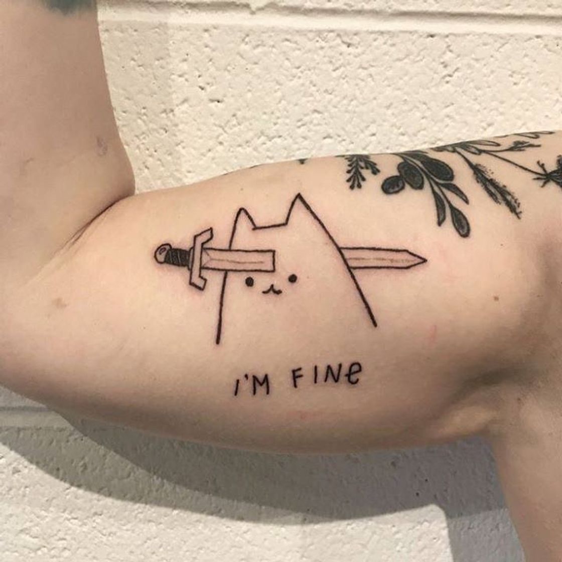 Moda I'm fine tattoo