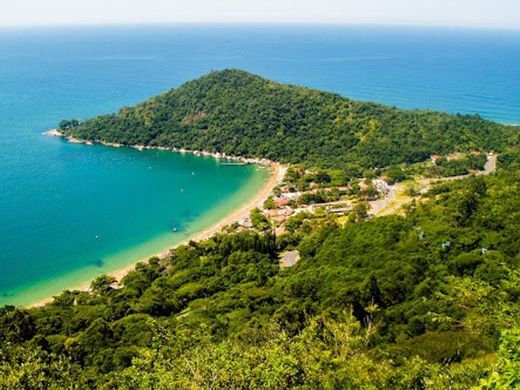 Praia de Laranjeiras Santa Catarina