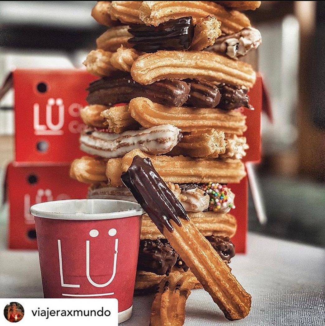 Restaurantes LÜ Chocolate con Churros Poblado