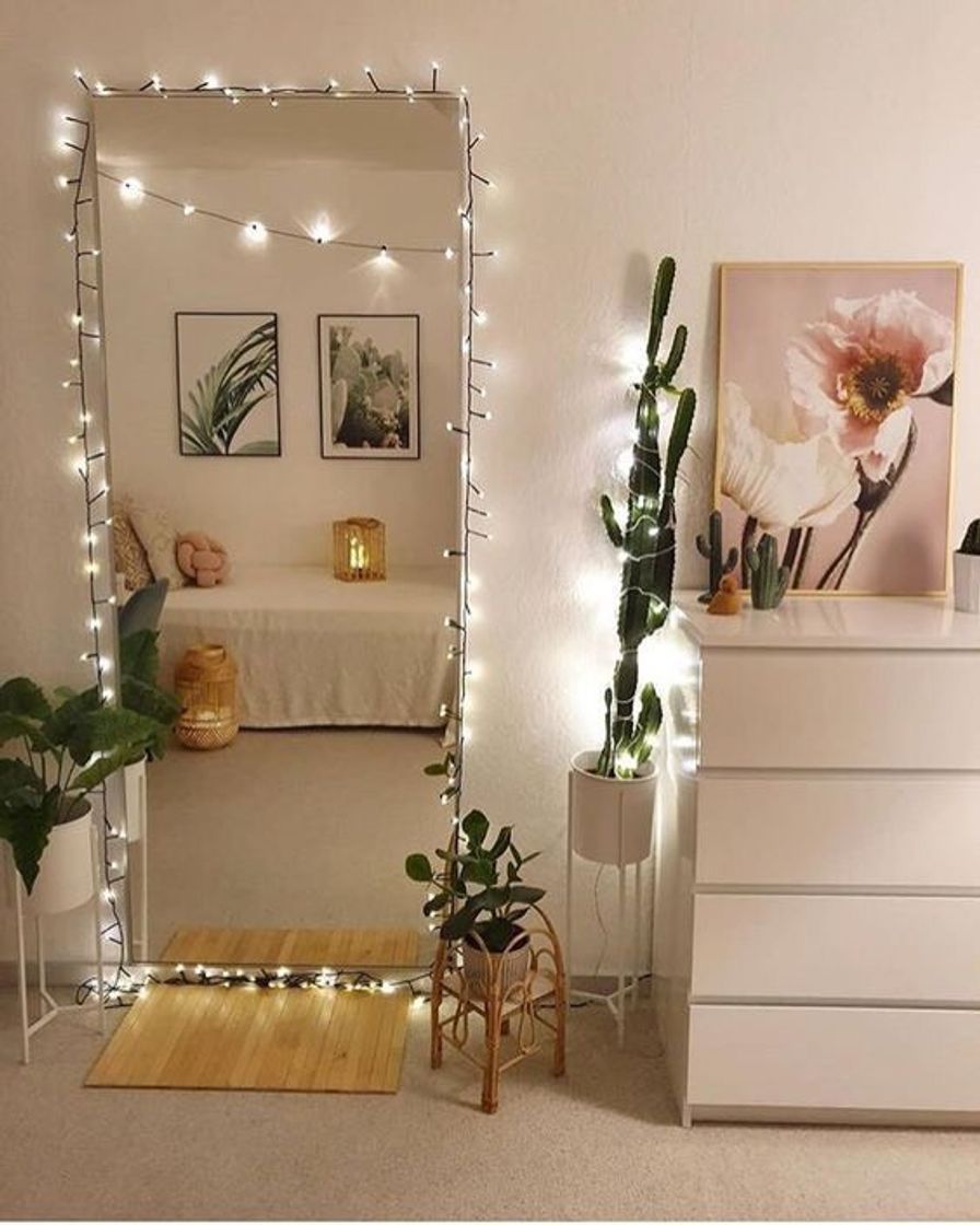 Social Decoração com espelho e luzes