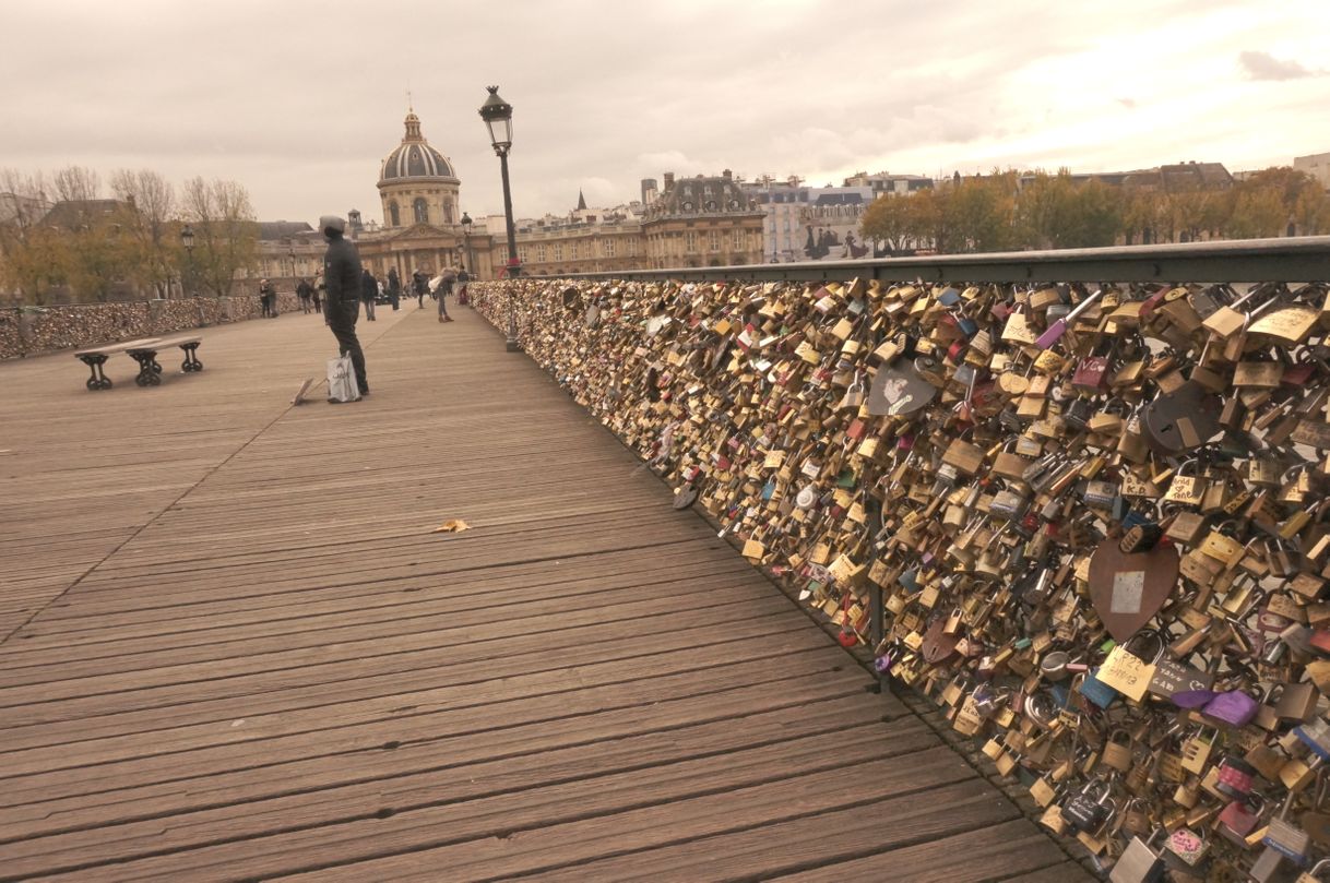 Place Puente de las Artes
