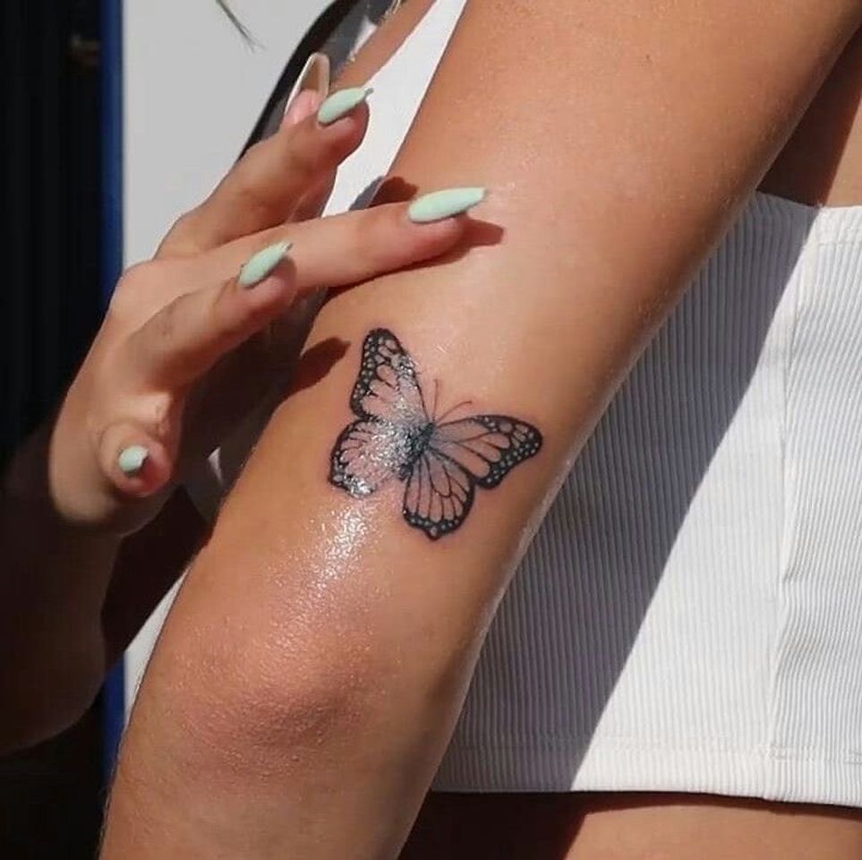 Moda Tatuaje de mariposa 🦋 😍