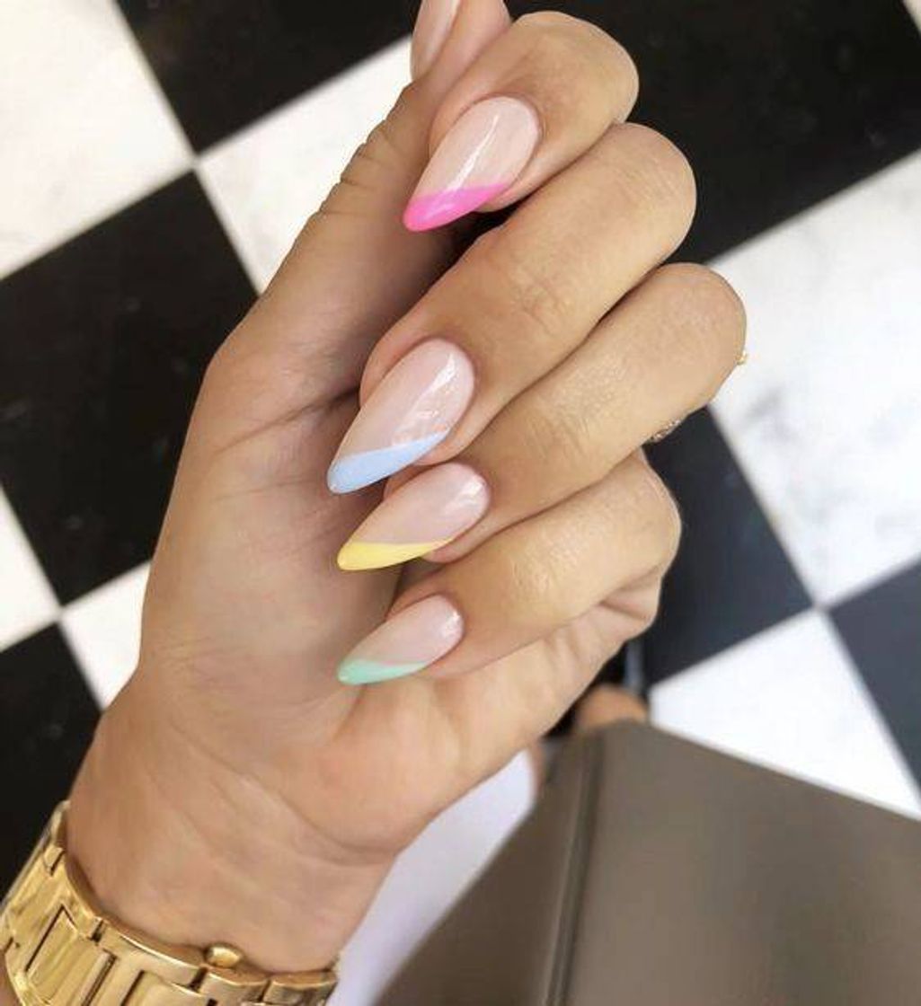 Moda Unhas coloridas 🤩