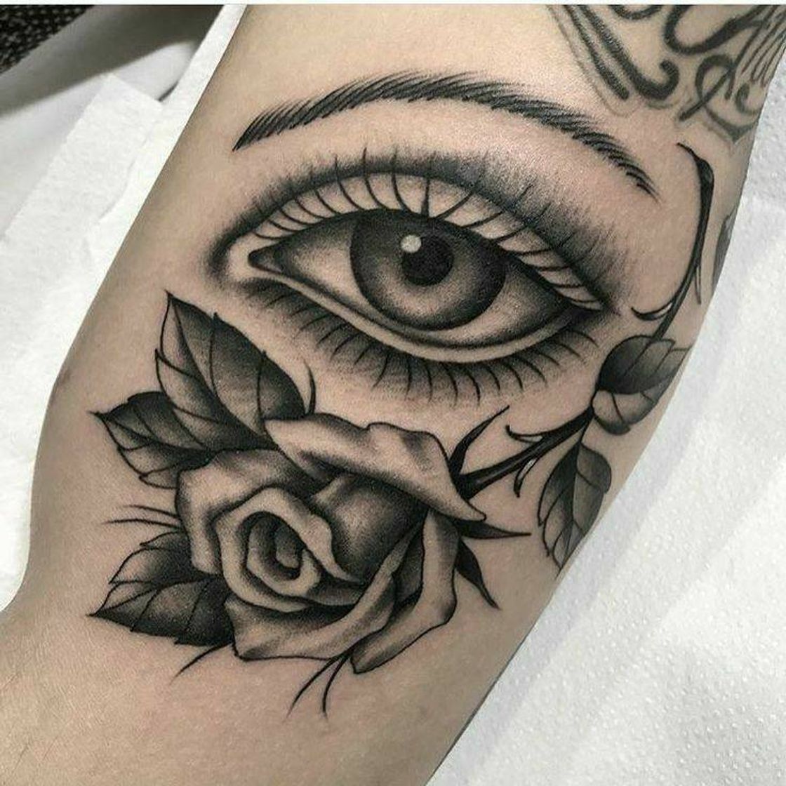 Tatuagem feminina 