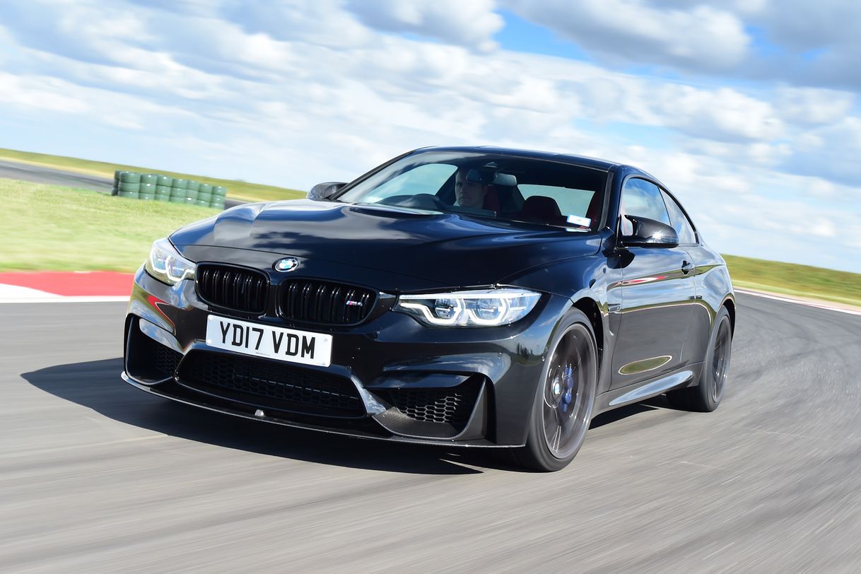 Moda BMW M4