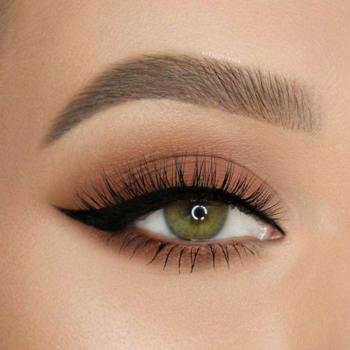 Moda Basic eyeshadow + eyeliner