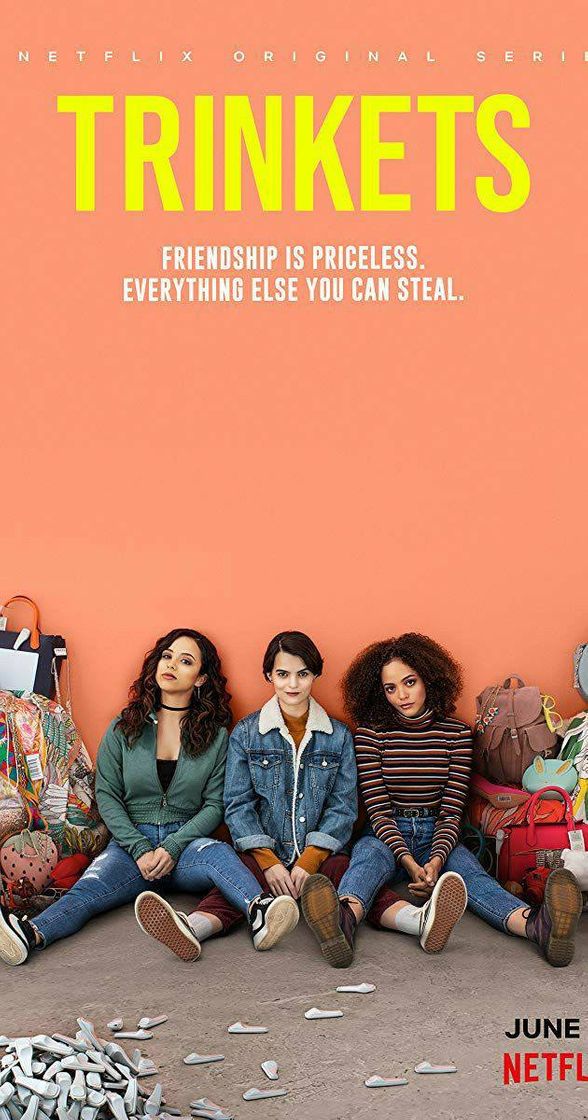 Moda Trinkets | Netflix Official Site