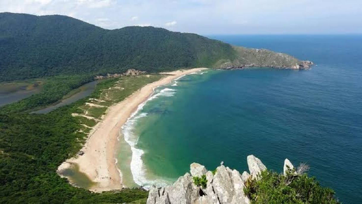 Place Lagoinha do Leste Beach