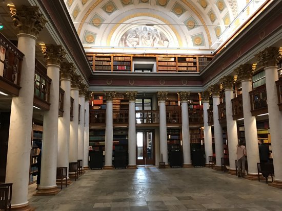 Place Biblioteca Nacional de Finlandia