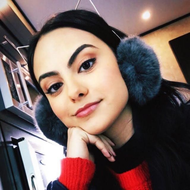 Moda camila mendes (@camimendes) • Instagram photos and videos