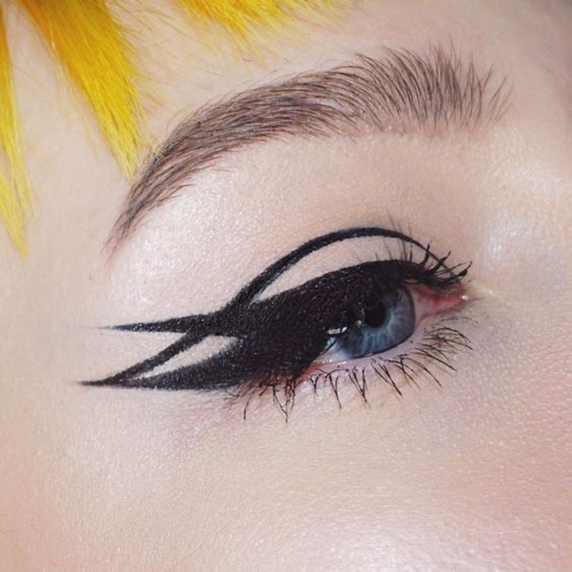 Moda Eyeliner 