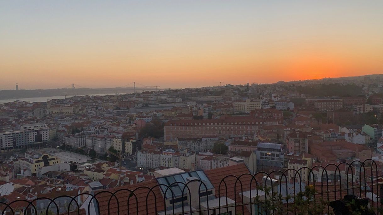 Place Miradouro da Nossa Senhora do Monte