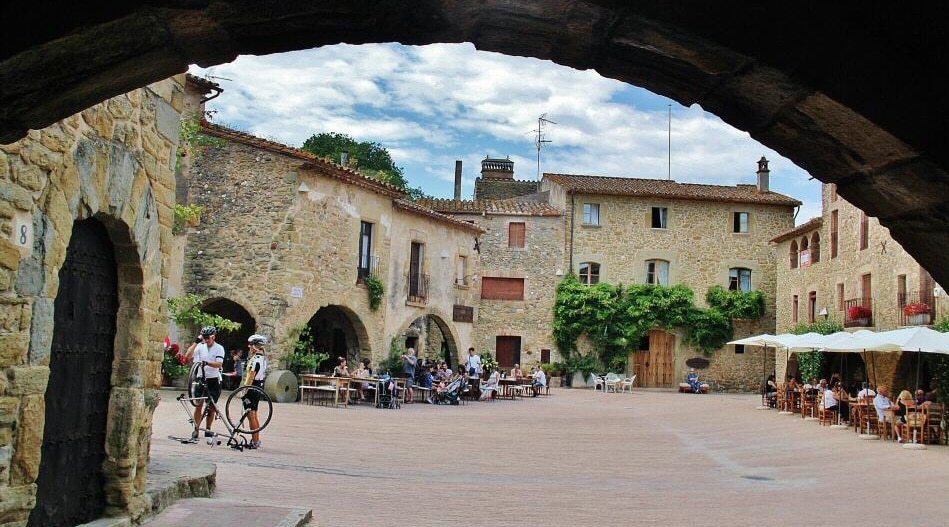 Place Monells