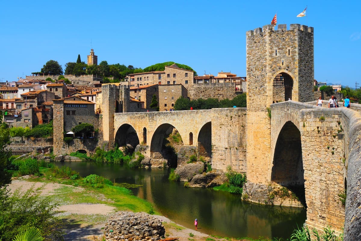 Place Besalú