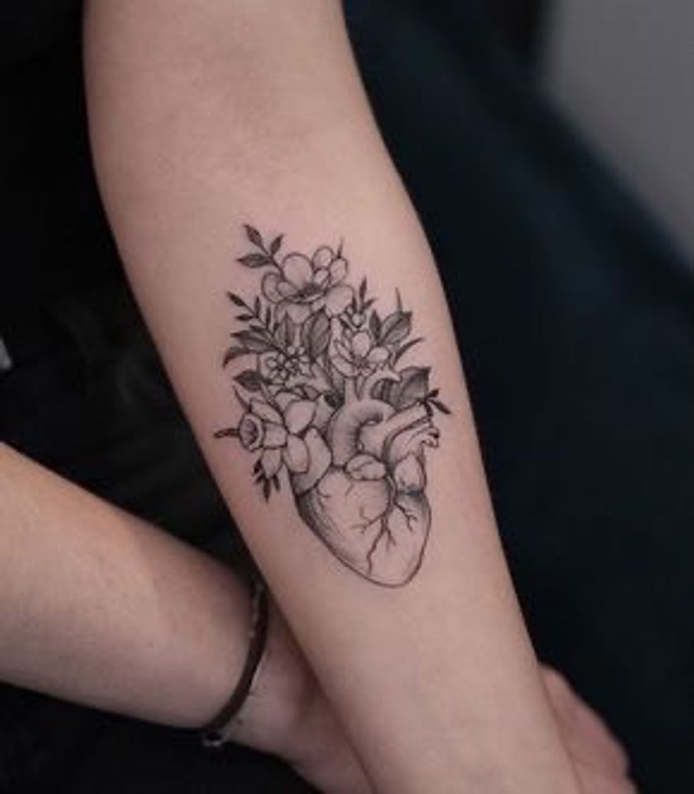 Social Tattoo coração com florido 