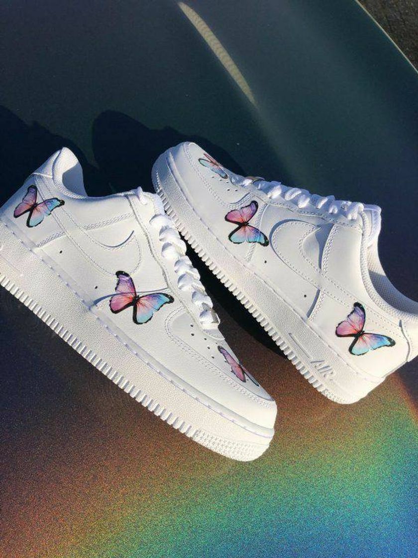 Fashion White Nike sneakers with small butterflies as a detail!😍💗