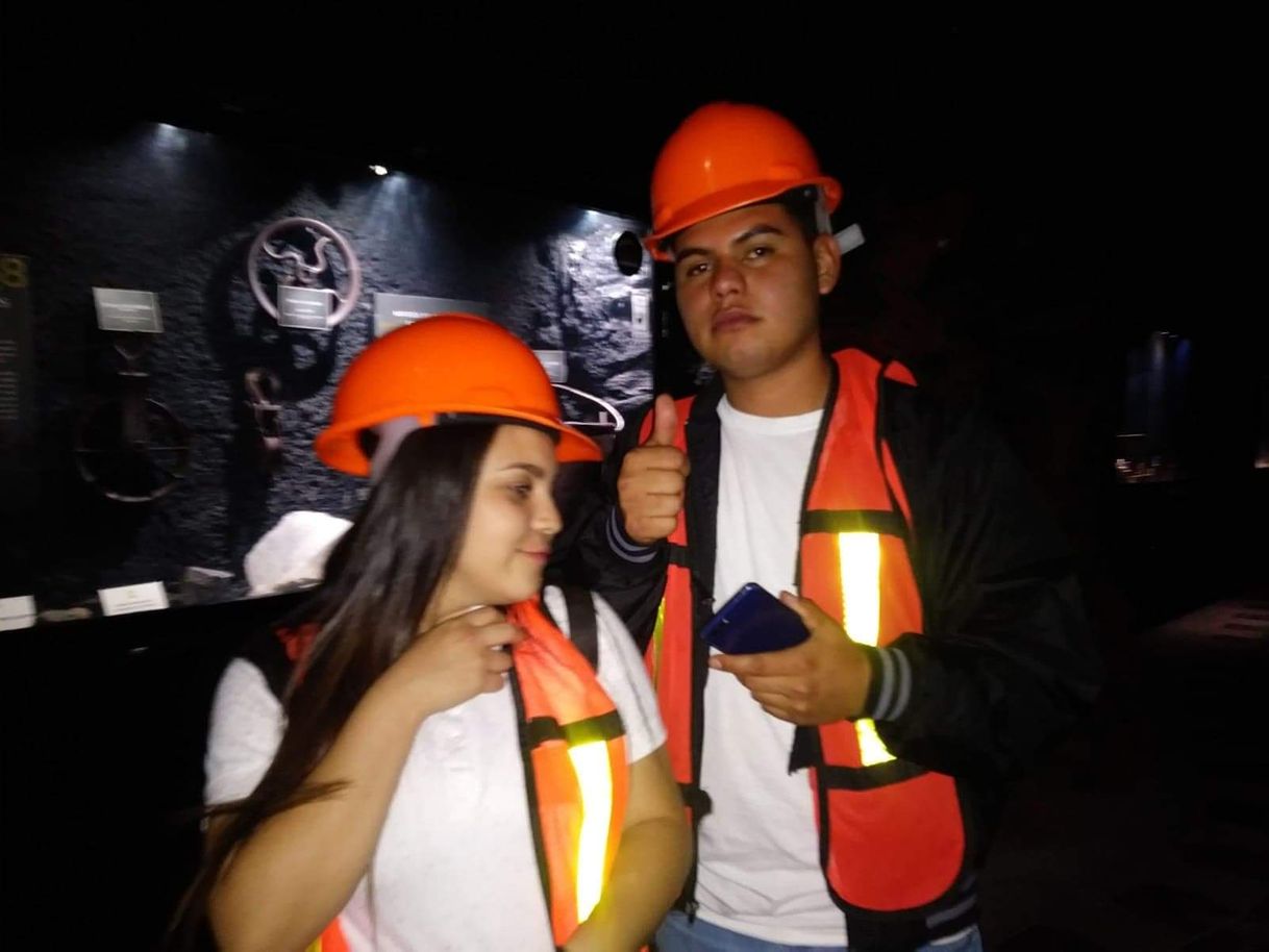 Lugar Museo Túnel de Minería en Durango, Dgo. México.