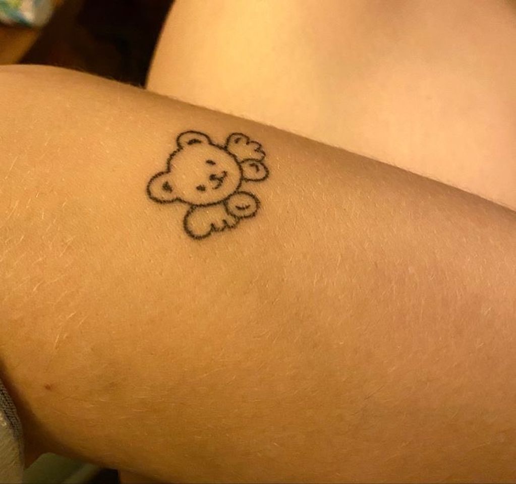 Moda tatuagem minimalista