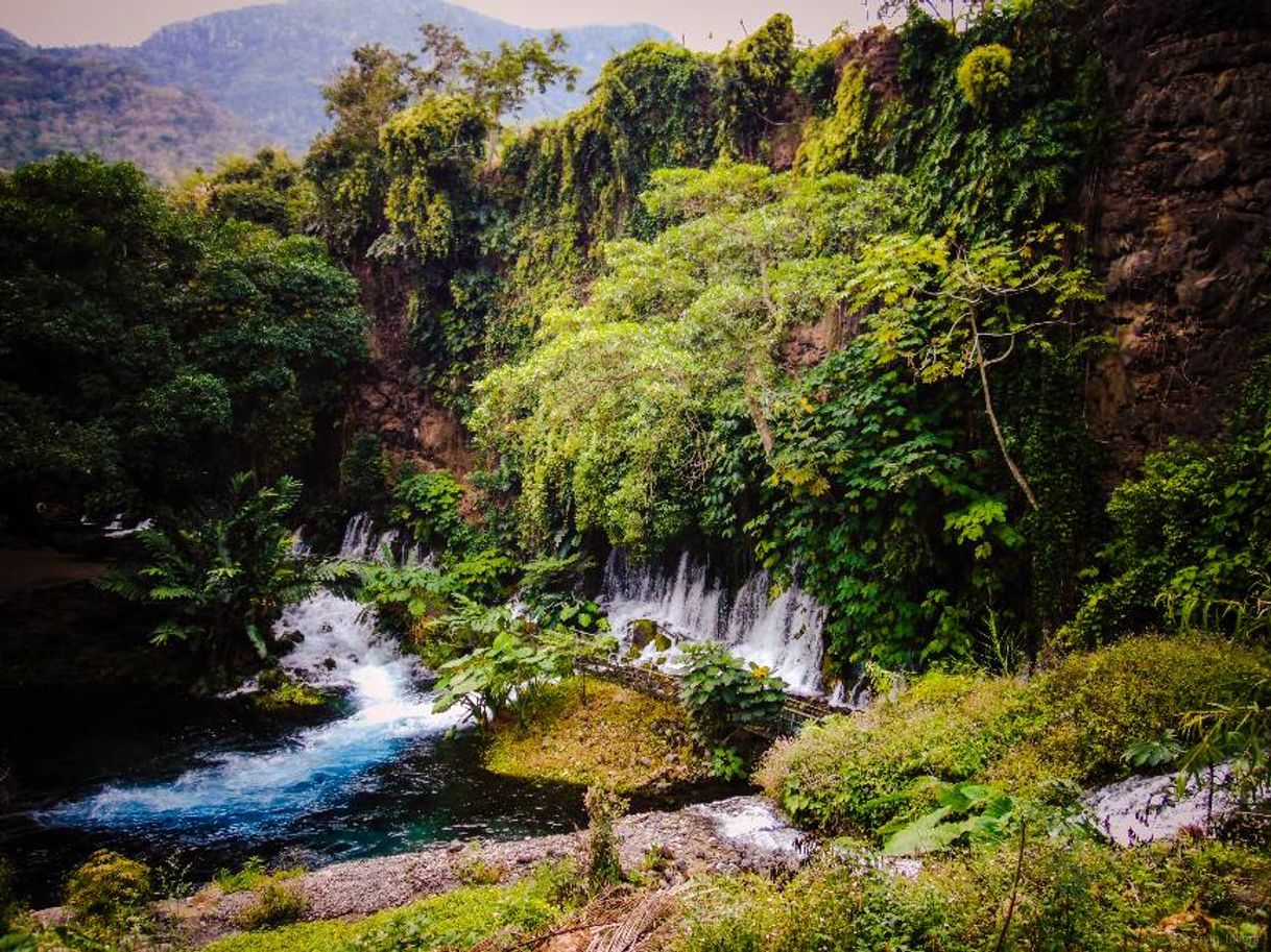 Lugar Nace El Agua