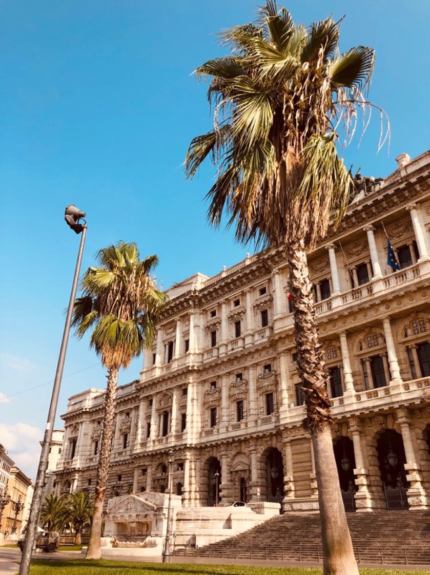 Places Piazza Cavour