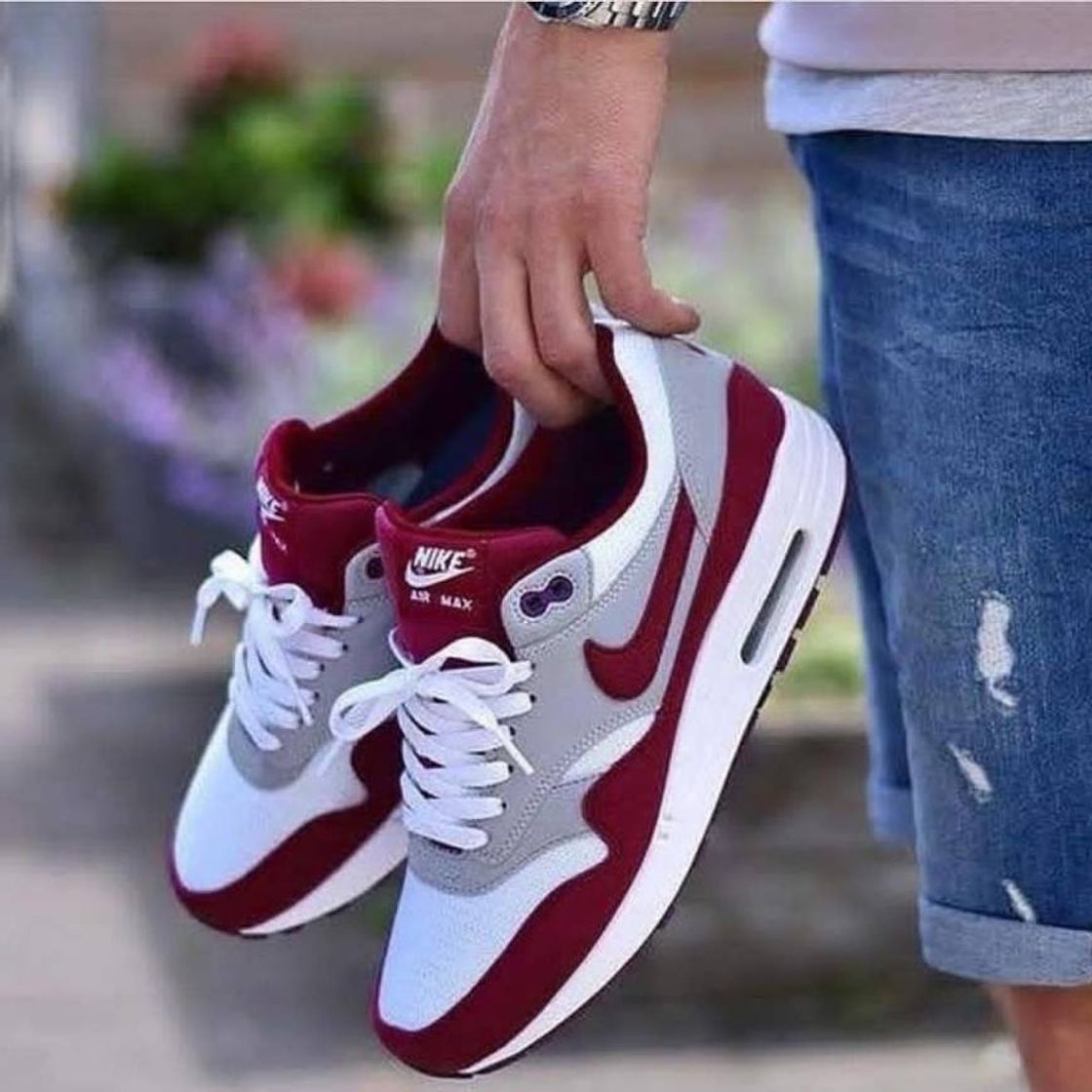 Social Nike