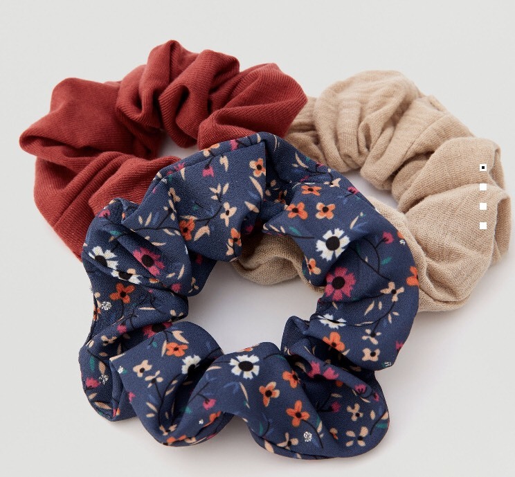 Fashion Scrunchies 🤩