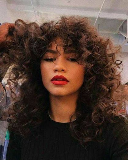 zendayas curled hair