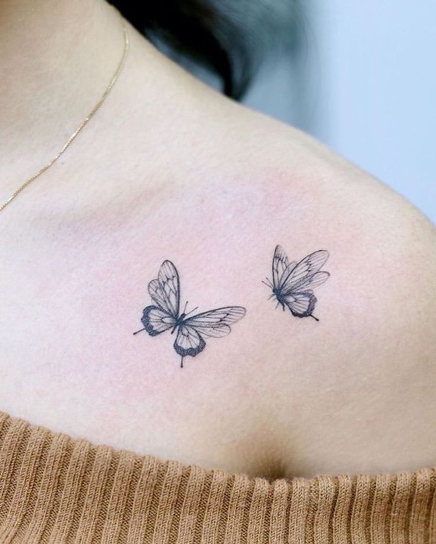 Fashion Tatuagem simples de borboleta no ombro