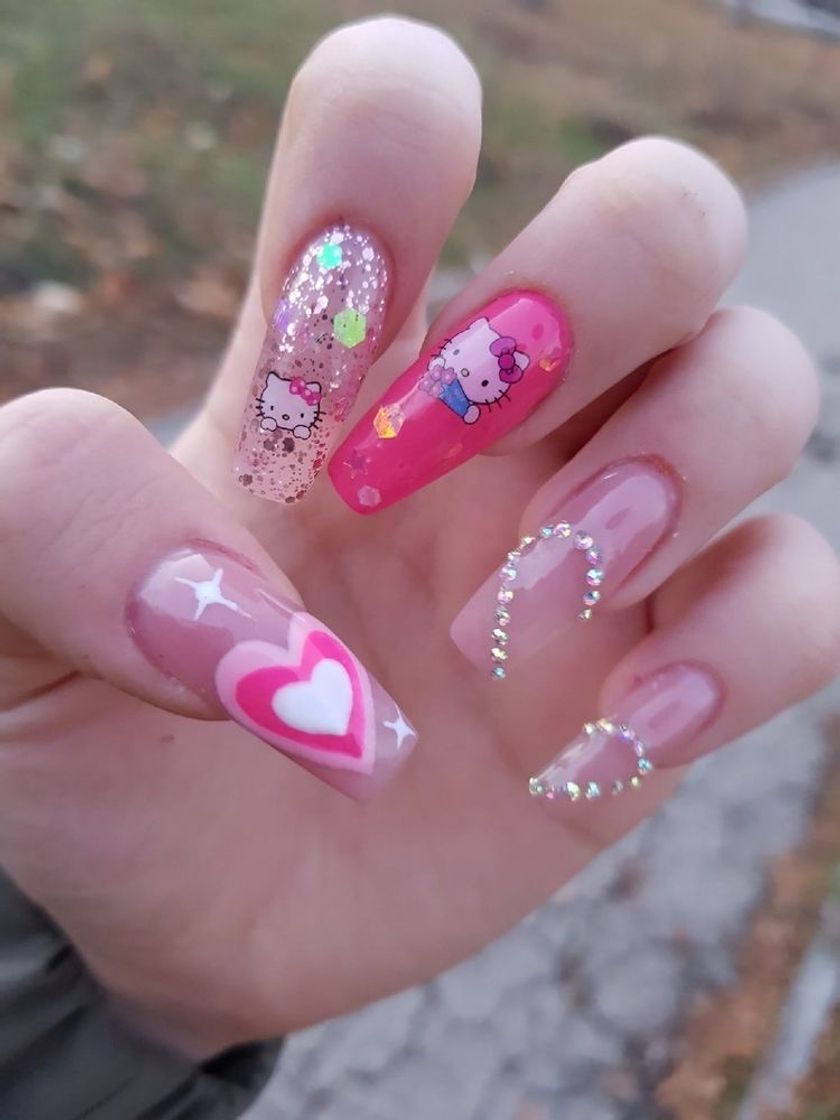 Fashion pink nails 