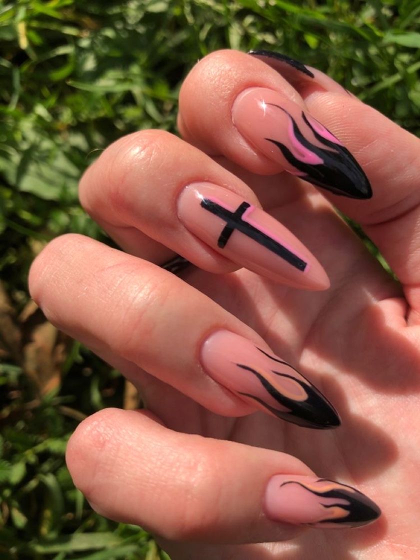 Fashion nails