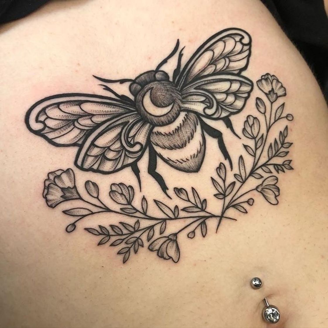 Fashion Tattoo abelha 🐝 