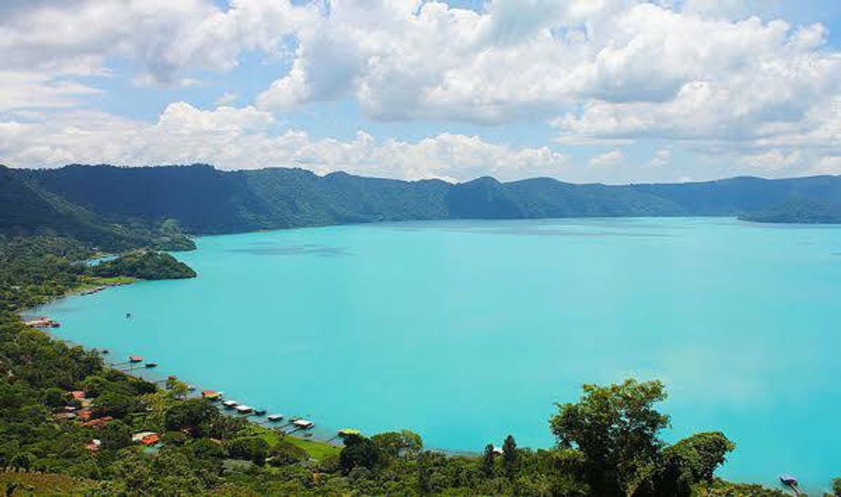 Place Lago de Coatepeque